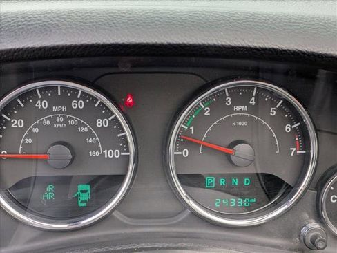 Used 2018 Jeep Wrangler Unlimited Sport w/ Connectivity Group image 26