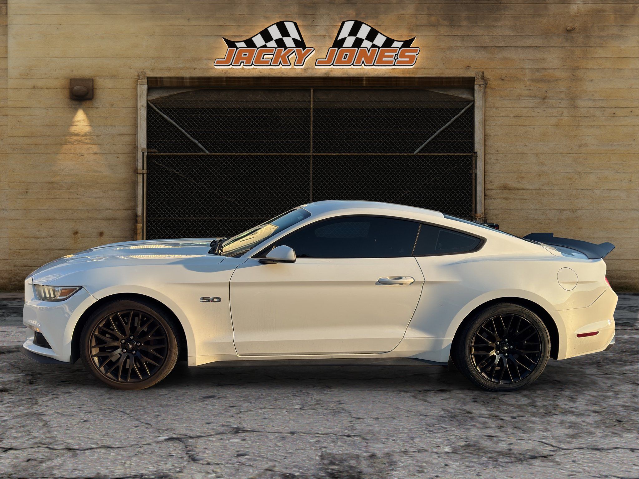 Used 2017 Ford Mustang GT w/ GT Performance Package RWD image 2