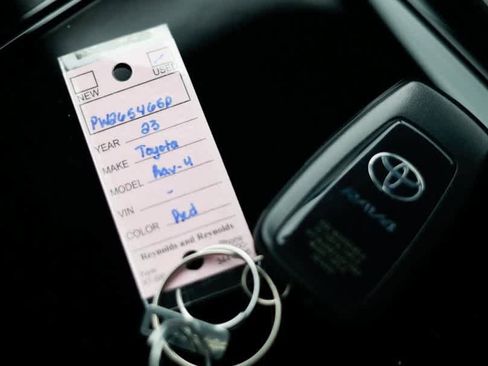 Used 2023 Toyota RAV4 XLE image 49