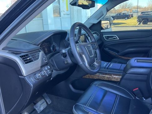 Used 2015 GMC Yukon Denali image 5