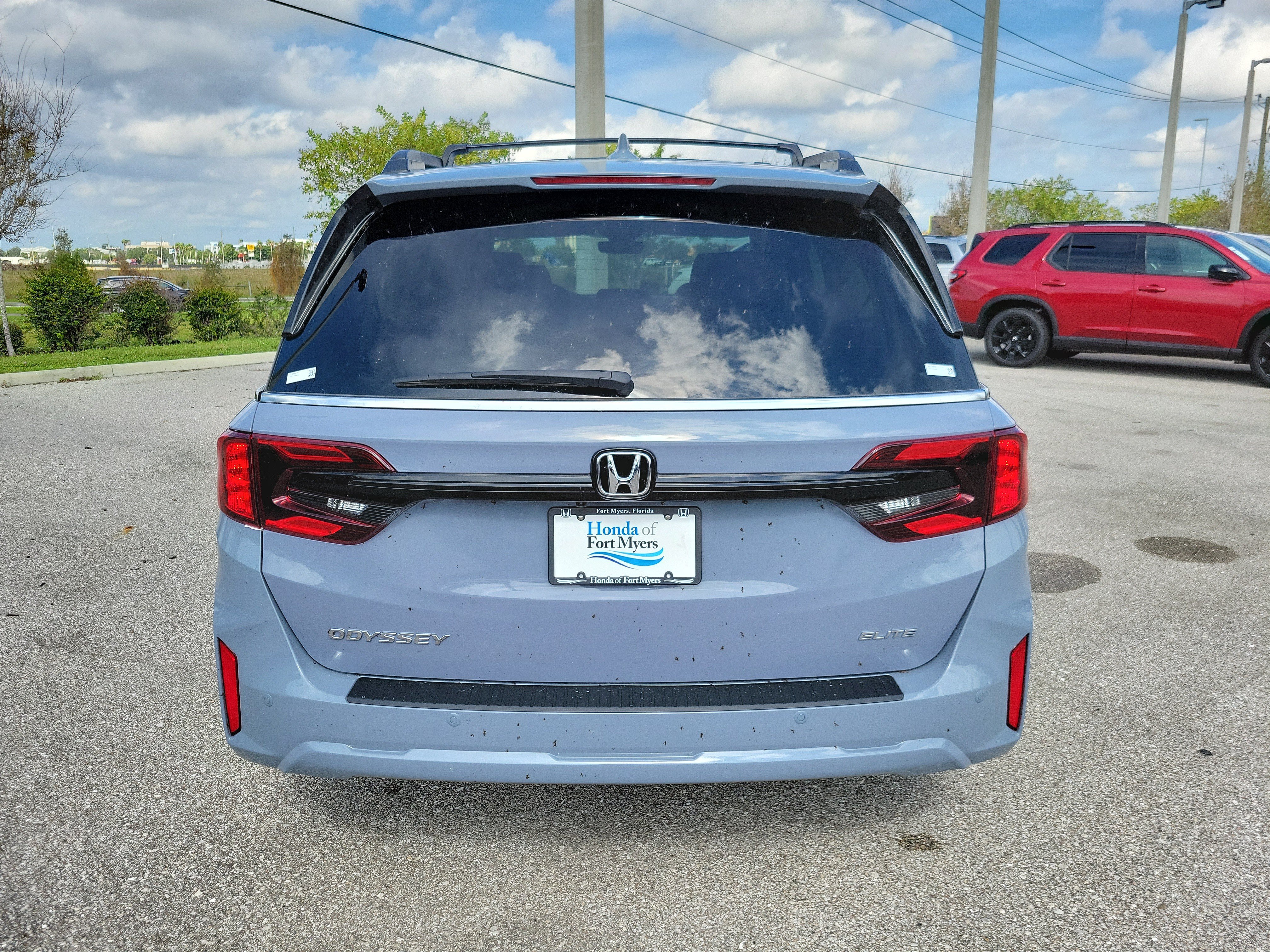 New 2027 Honda Odyssey Elite image 4