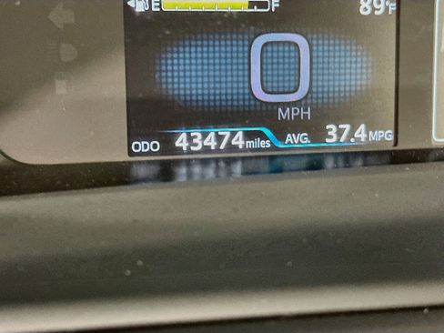 Used 2021 Toyota Prius LE w/ Carpet Mat Package (TMS) AWD/4WD image 19