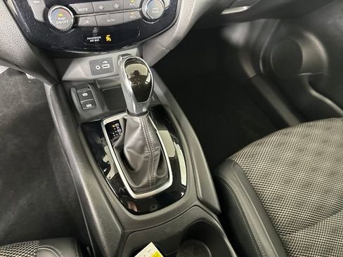 Used 2022 Nissan Rogue Sport SV w/ Technology Package image 20