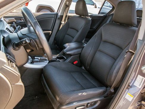 Used 2015 Honda Accord Sport image 13