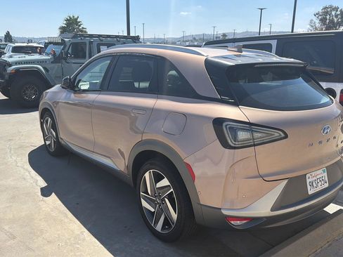 Used 2020 Hyundai Nexo Limited FWD image 3