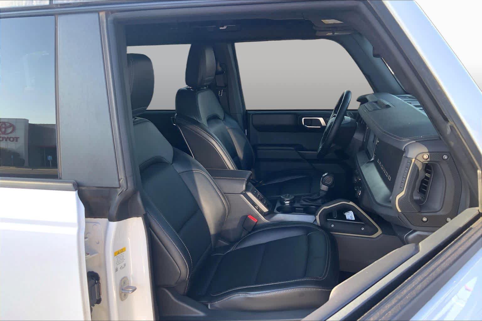 Used 2025 Ford Bronco Badlands AWD/4WD image 9