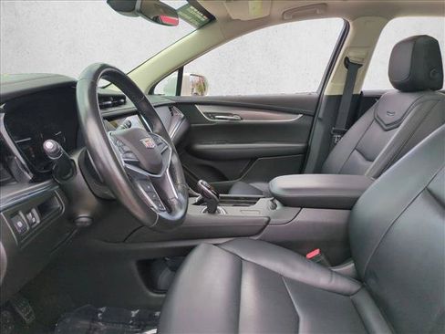 Used 2019 Cadillac XT5 Luxury FWD image 16
