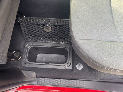 Used 2024 RAM 2500 Big Horn w/ Bed Utility Group image 34