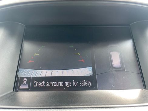 Used 2018 Nissan Pathfinder SL AWD/4WD image 22