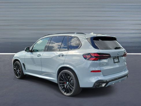 New 2026 BMW X5 xDrive40i w/ Executive Package AWD/4WD image 4