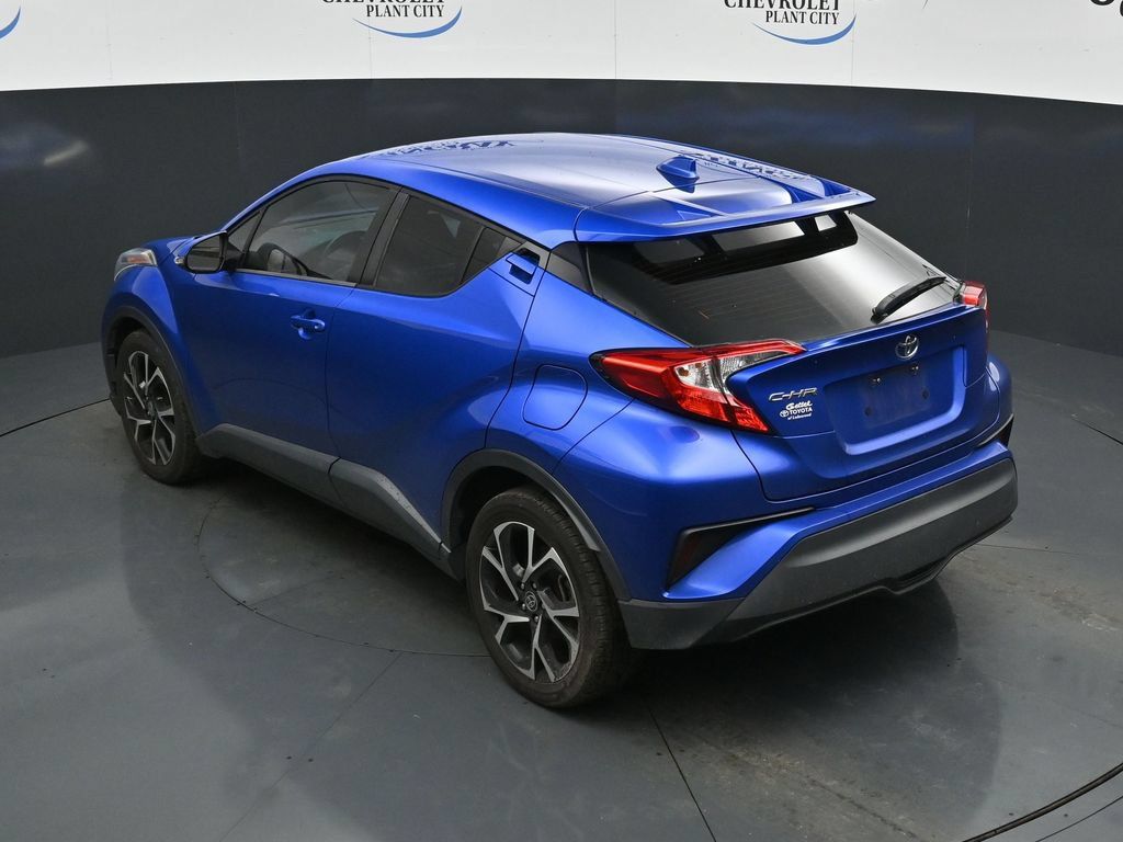 Used 2021 Toyota C-HR XLE FWD image 22