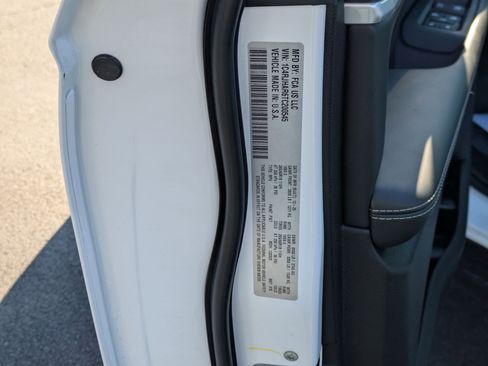 New 2026 Jeep Grand Cherokee Altitude image 29