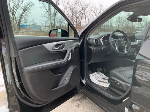 Used 2024 Chevrolet Blazer LT w/ Midnight/Sport Edition image 17