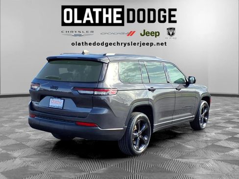 Certified 2023 Jeep Grand Cherokee L Laredo image 30