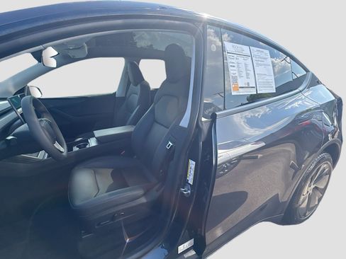 Used 2026 Tesla Model Y 2WD image 20