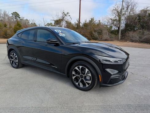 Certified 2025 Ford Mustang Mach-E Select w/ Comfort Package Lite image 2