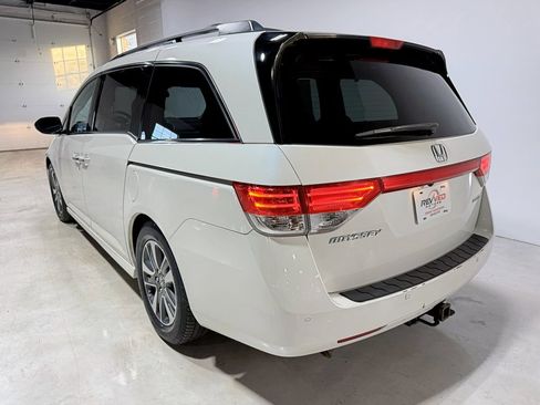 Used 2017 Honda Odyssey Touring image 5