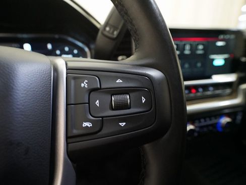 Used 2025 GMC Sierra 1500 Elevation image 18