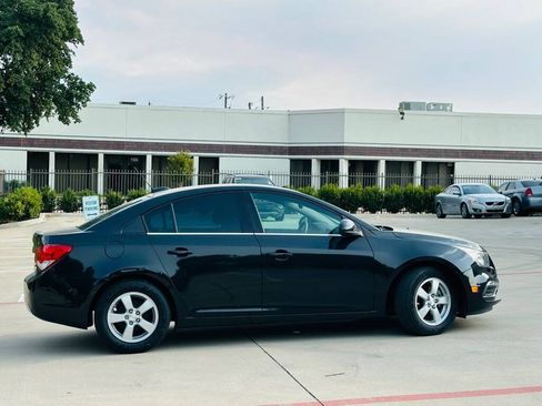 Used 2016 Chevrolet Cruze LT FWD image 10
