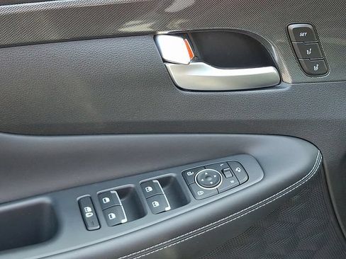 Certified 2023 Hyundai Santa Fe Limited AWD/4WD image 12