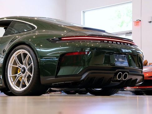 Used 2026 Porsche 911 GT3 RWD image 40