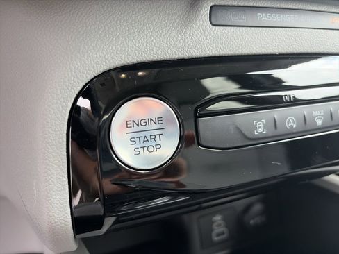 Used 2025 Ford Escape Active w/ Tech Pack #1 FWD image 26