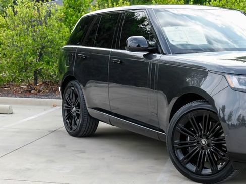 Used 2024 Land Rover Range Rover Autobiography AWD/4WD image 8
