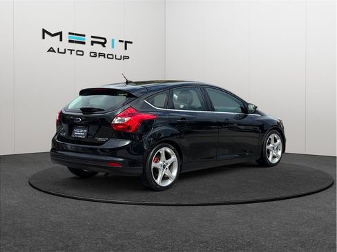 Used 2014 Ford Focus Titanium FWD image 9