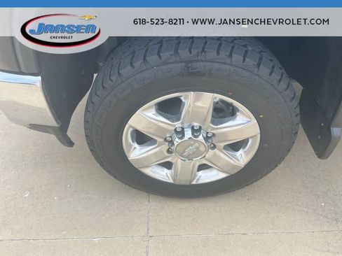 Used 2020 Chevrolet Silverado 2500 LTZ AWD/4WD image 33