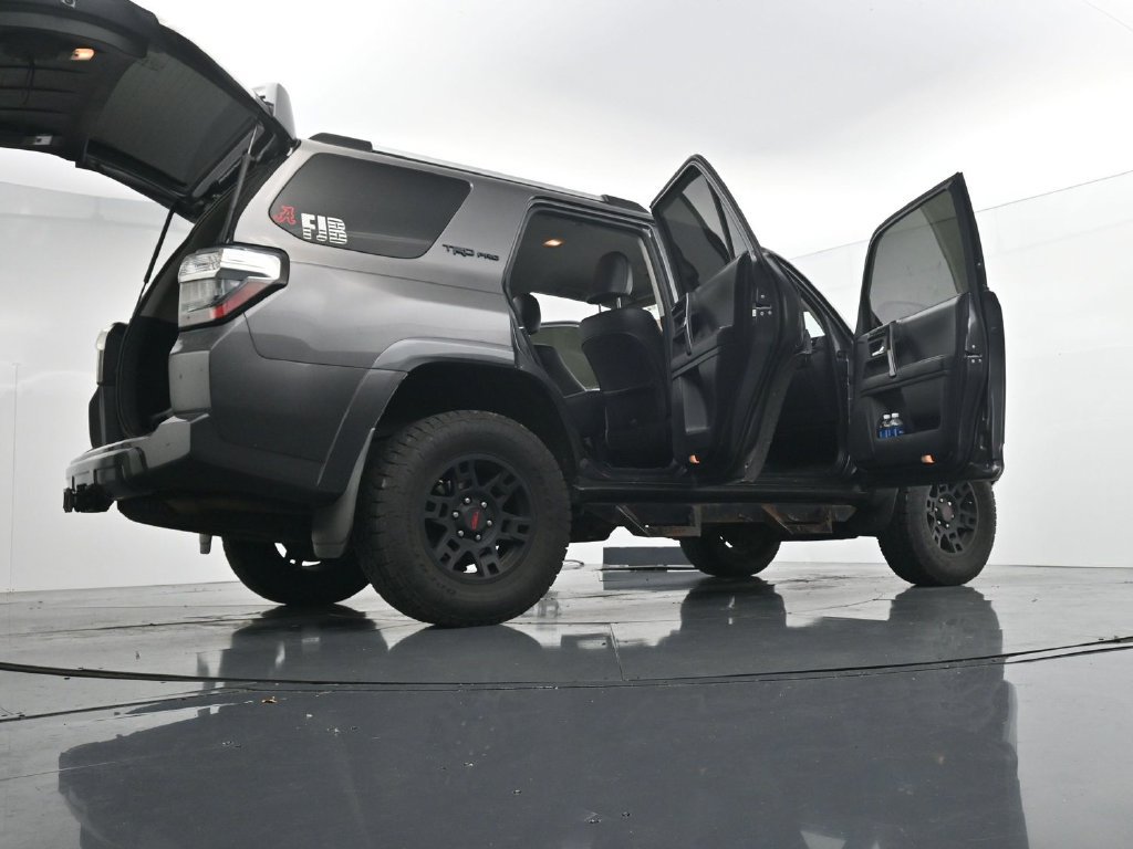 Used 2016 Toyota 4Runner TRD Pro AWD/4WD image 29