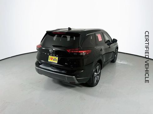 Certified 2024 Nissan Rogue SL w/ SL Premium Package FWD image 9