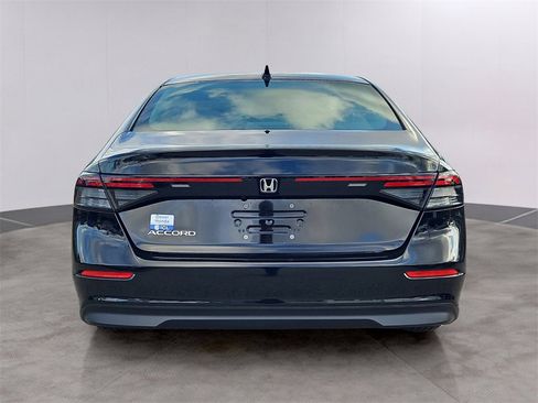Certified 2023 Honda Accord EX image 5
