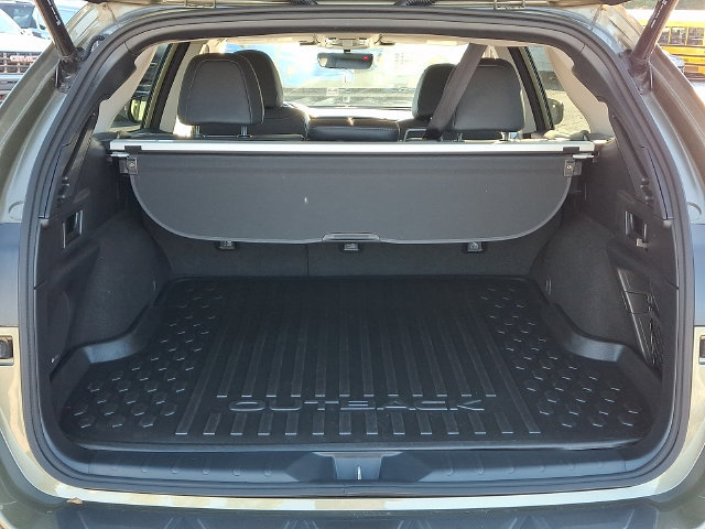 Used 2023 Subaru Outback Limited AWD/4WD image 30