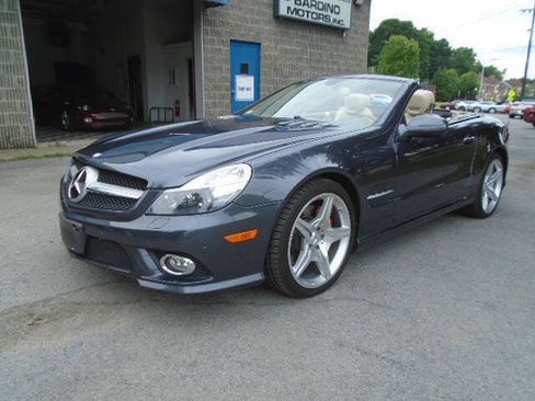 Used 2009 Mercedes-Benz SL 550 image 2