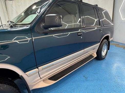 Used 1994 Ford Explorer 4WD 4-Door image 13
