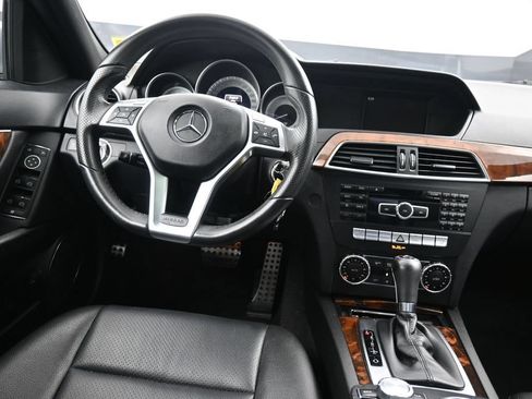 Used 2013 Mercedes-Benz C 300 4MATIC Sedan image 21