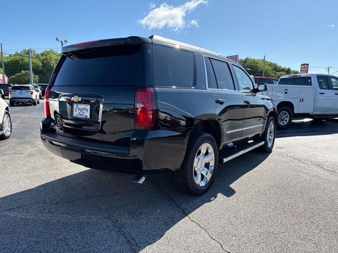 Used 2018 Chevrolet Tahoe LT w/ LT Signature Package AWD/4WD image 5