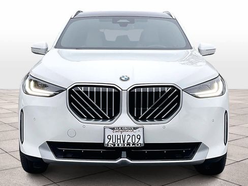 Used 2025 BMW X3 xDrive30i w/ Convenience Package image 3