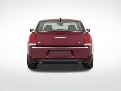 Used 2016 Chrysler 300 Limited w/ Driver Convenience Group AWD/4WD image 7