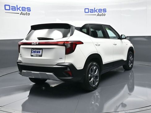 Certified 2024 Kia Seltos LX image 8