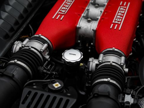 Used 2015 Ferrari 458 Italia Coupe image 98