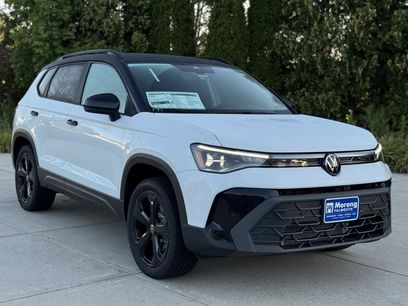 New 2025 Volkswagen Taos SE