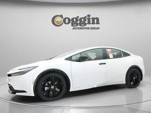 New 2026 Toyota Prius Plug-In Hybrid image 6