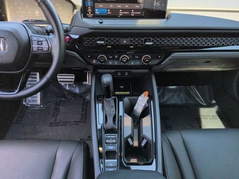 Used 2025 Honda Accord Sport image 22