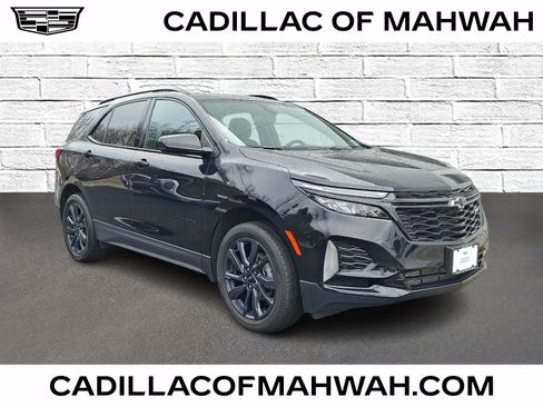 Used 2024 Chevrolet Equinox RS w/ LPO, Floor Liner Package image 1