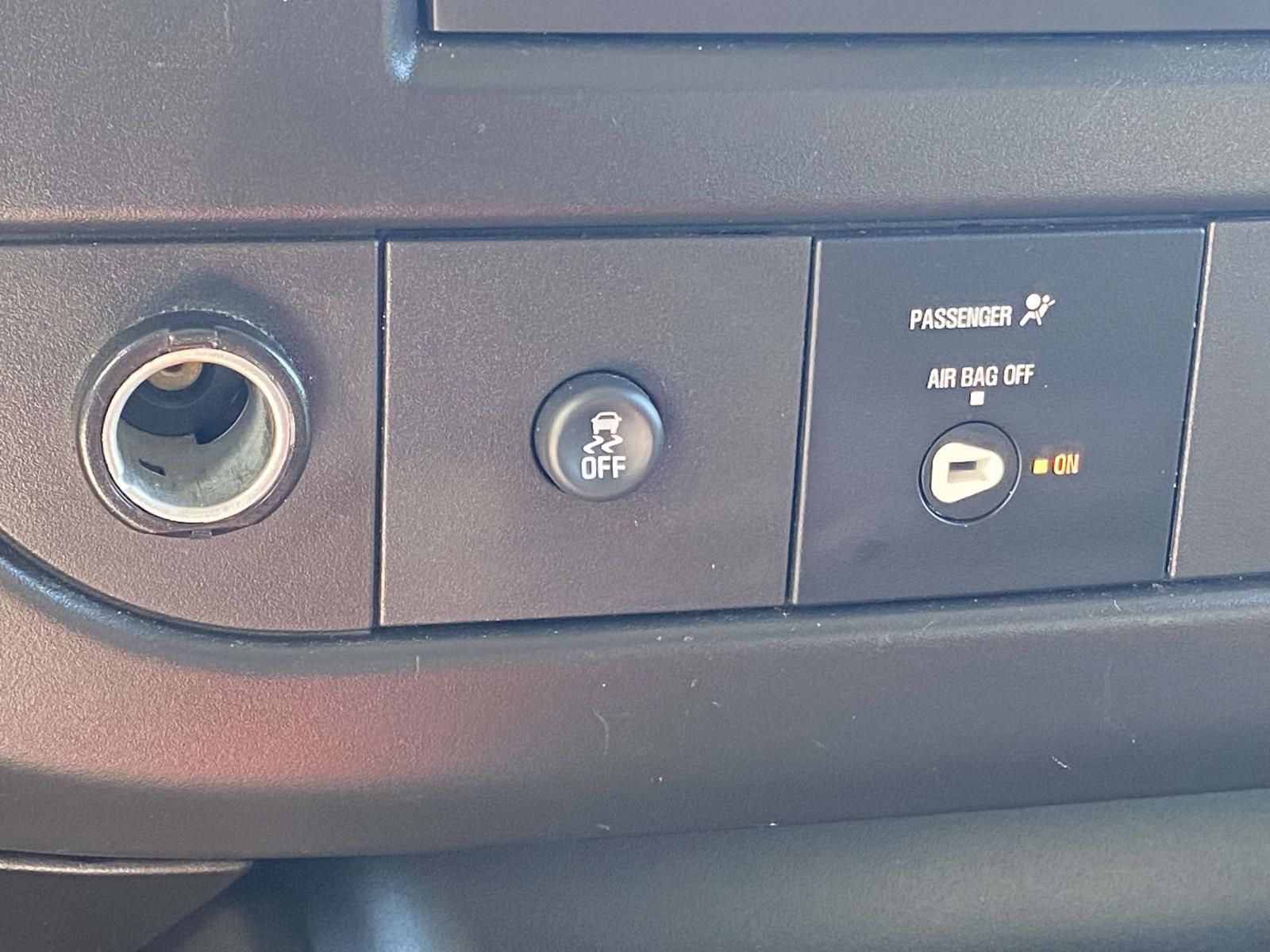 Used 2025 GMC Savana 2500 w/ Driver Convenience Package RWD image 26