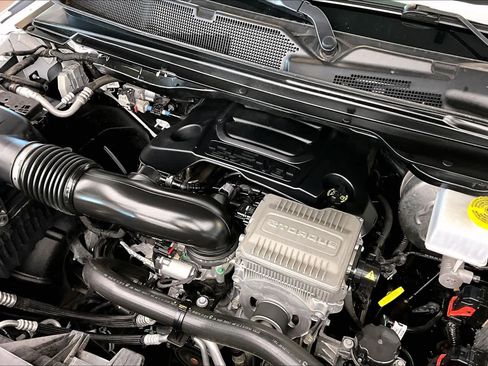 Used 2022 RAM 1500 Laramie image 30