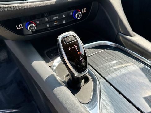 Certified 2021 Buick Enclave Essence w/ Sound and Sites Package image 17