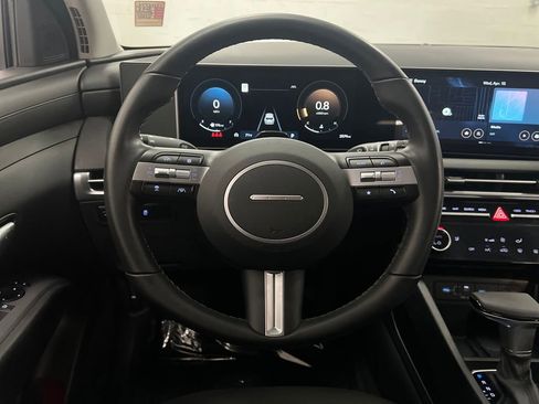 Used 2025 Hyundai Tucson SEL FWD image 16