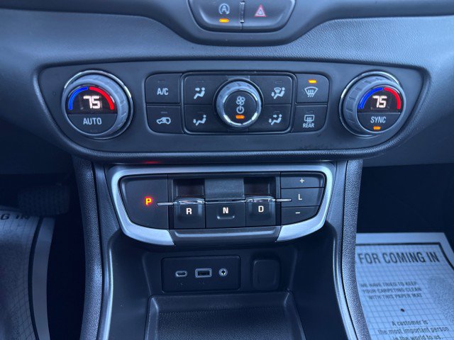 Used 2023 GMC Terrain SLE w/ Driver Convenience Package FWD image 21